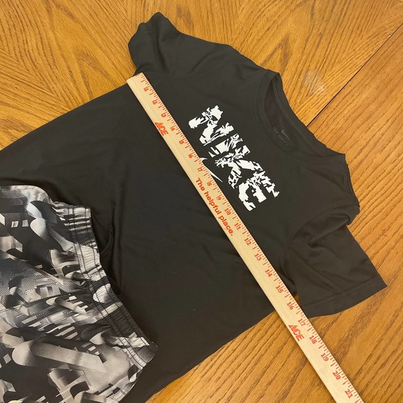 Nike Dri-Fit Outfit Boys Sz M (6) slightly used - Picture 5 of 9